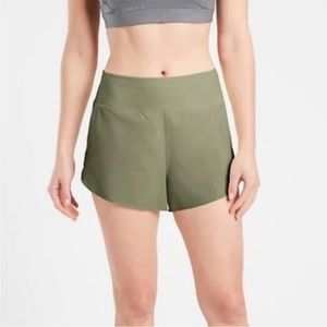 Athleta Run With It 3.5" Short